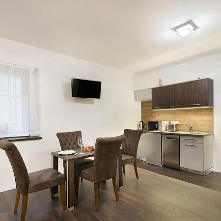 Paulay Downtown Apartments-2