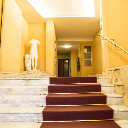 Vatican Suite 383-3