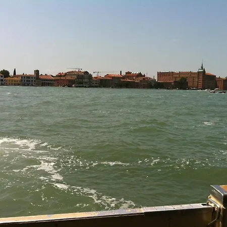 Venice Home-3