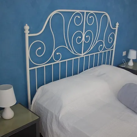 B&B Al Fronte del Porto-2