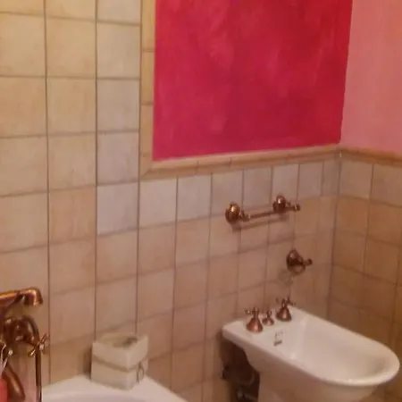 B&B Pinkhouse-3