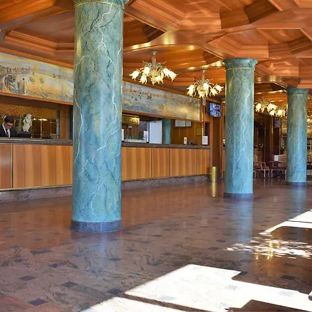 Russott Hotel-2