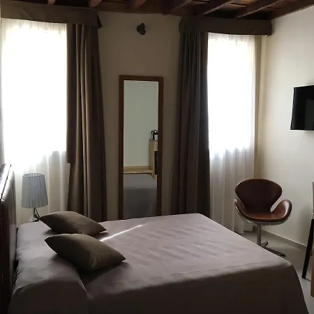Studio 27-3