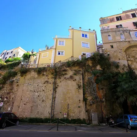 Il Viaggiatore Gaeta Medievale B&B-2