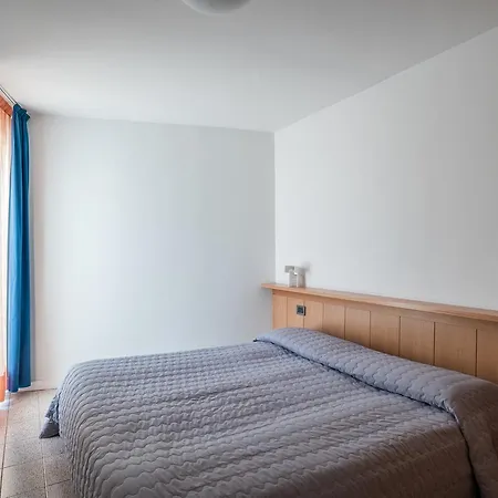 Casa Toblini Al Lago On The Beach-3