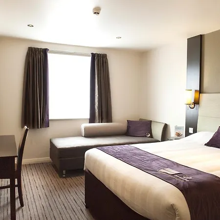 Premier Inn London Tottenham Hale-2