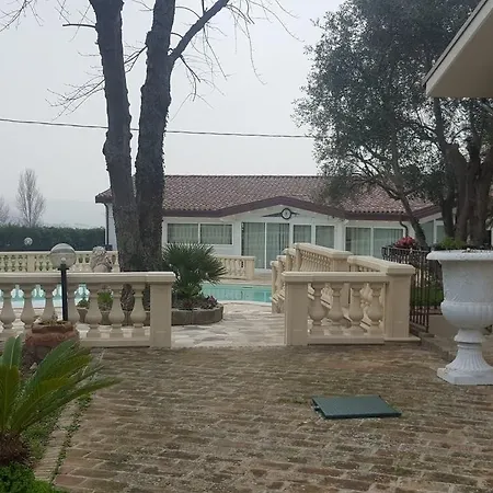 Country House Resort Villa Giardino degli Eventi-3