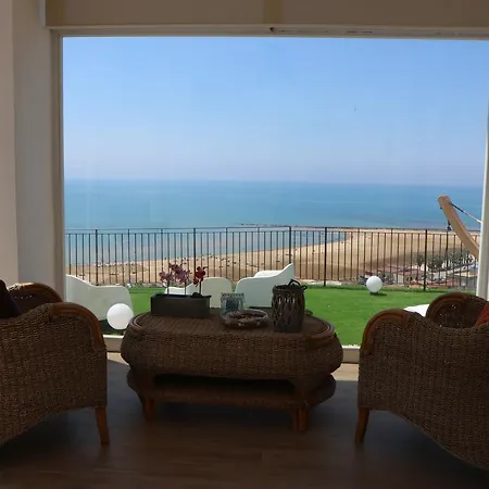 B&B Vista sul Mare-3