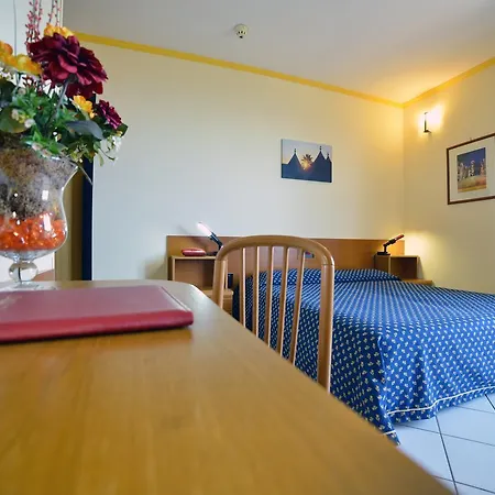 Hotel Lo Smeraldo-3