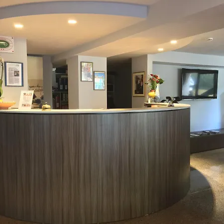 Hotel Capri-3