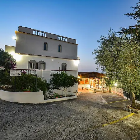 Albergo Godenizzo Peschici-2