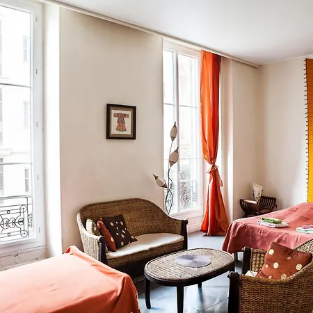 Nice Riviera Sweet Home Chambres D'Hotes-3