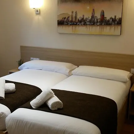 Hostal Barcelona Travel-3