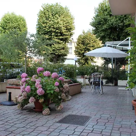Hotel Serena-2