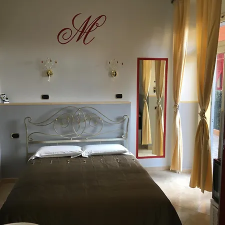Le Divine - Reception Via XXV Aprile 5-2
