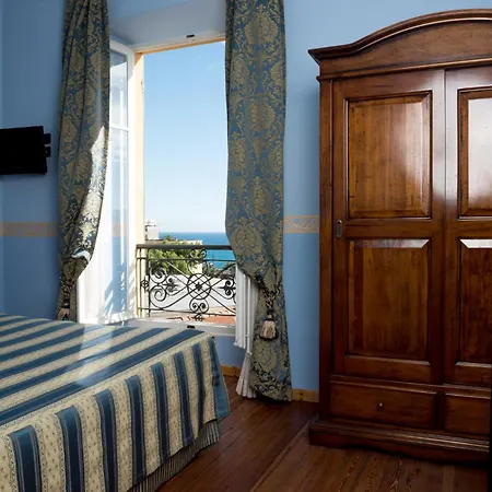 Hotel Belle Epoque-3