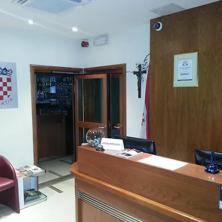 Hotel Croatia-3