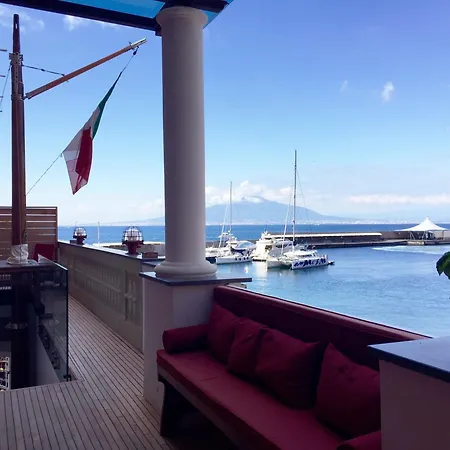 Yacht Club Capo Cervo Suites B&B-2