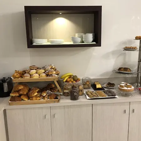 Hotel Frejus-3