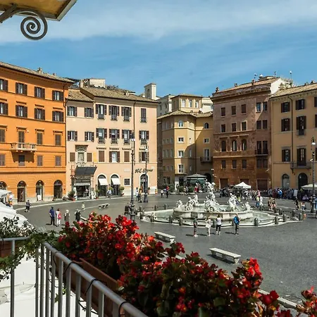 Hub Navona-2