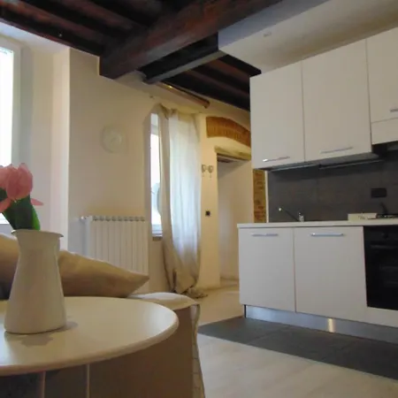 Bargello Guest House-3
