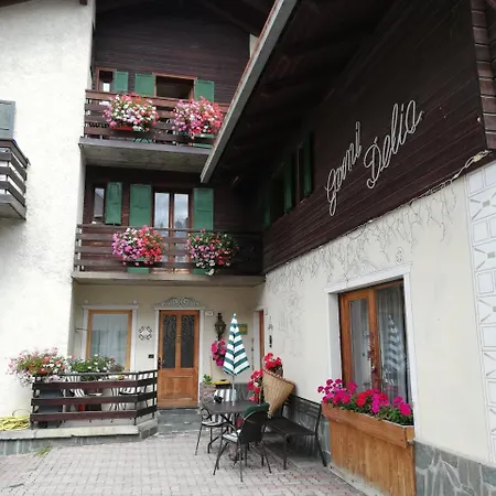 Garni Delia-2