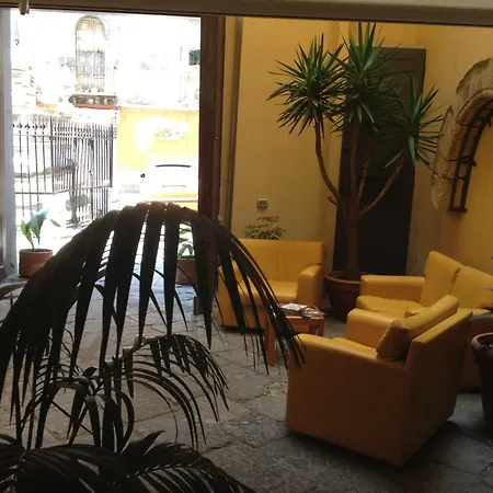 Caravaggio Hotel-2
