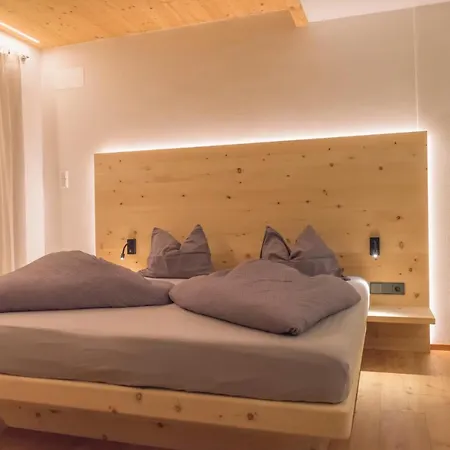 Residence-Garni Haus Tschenett-2