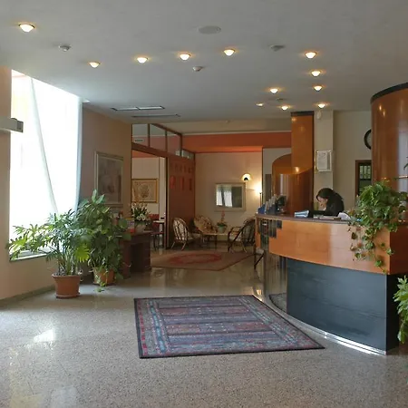 Hotel Monaco-3