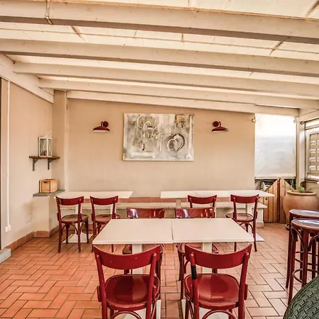 City Guest House-2