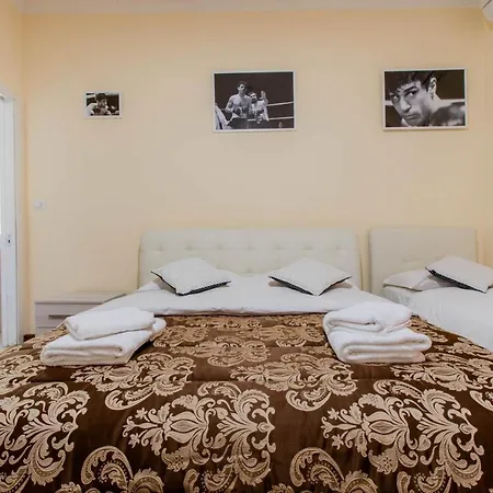 Flower Guesthouse-2