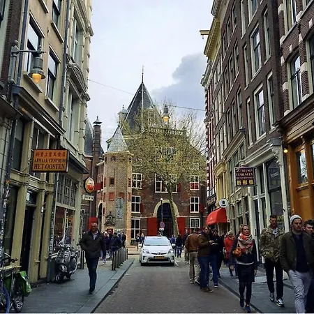 Facade Hotel Amsterdam-3