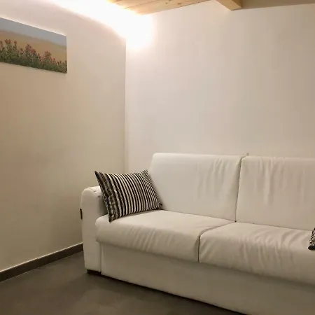 Il Viaggiatore Via Indipendenza 2-3