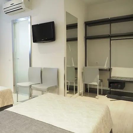 Hostal Benidorm-2