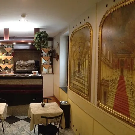 Hotel Vienna-2