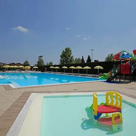 Residence Villaggio Tiglio-2