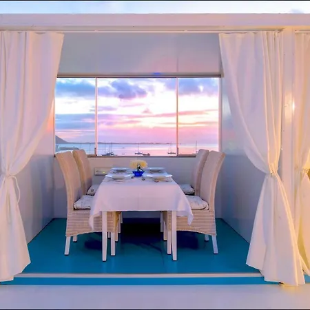 Avanti Lifestyle Hotel - Only Adults-3