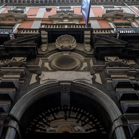Art Suite nel Cuore di Napoli-3