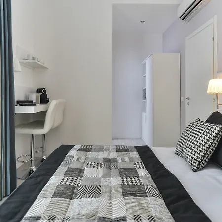 Lata Luxury Rooms-3