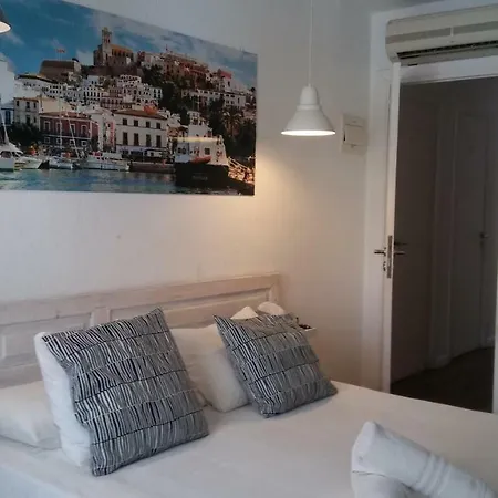 Hostal Ibiza-2