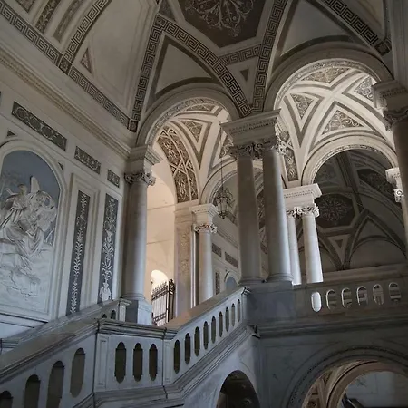B&B Gisira-2