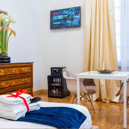 Queen Palace Suites-3
