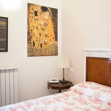 Demetra Rooms-2