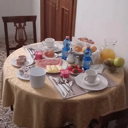 B & B Nina-2
