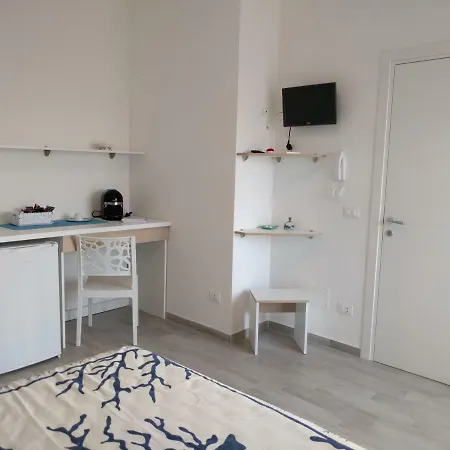 Camere Mare Manu-3
