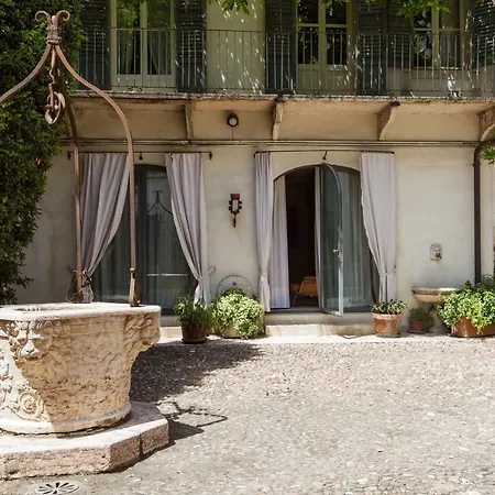 Palazzo Fracastoro-2