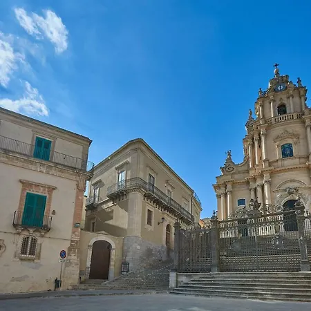 Piazza Duomo 36-2