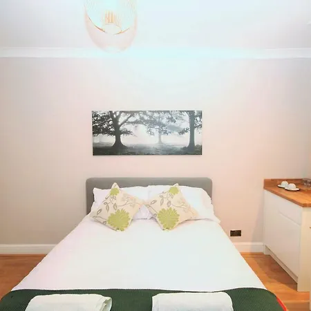 Brick Lane Guest House-2