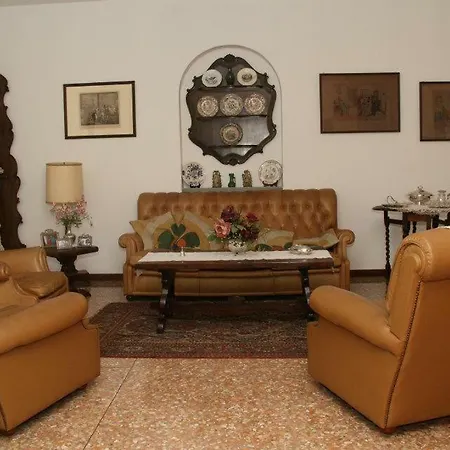 Bed&breakfast Villa Lisetta-3