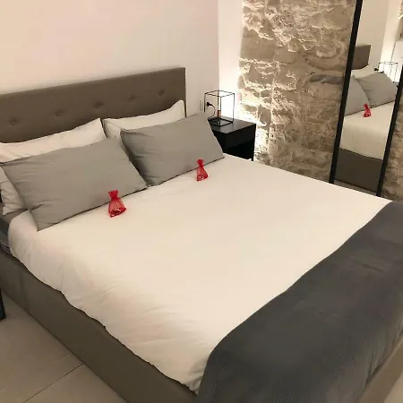 Levante Luxury Room-3